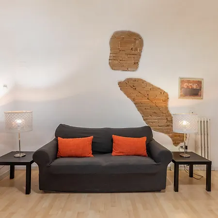 Romana Place Apartment *